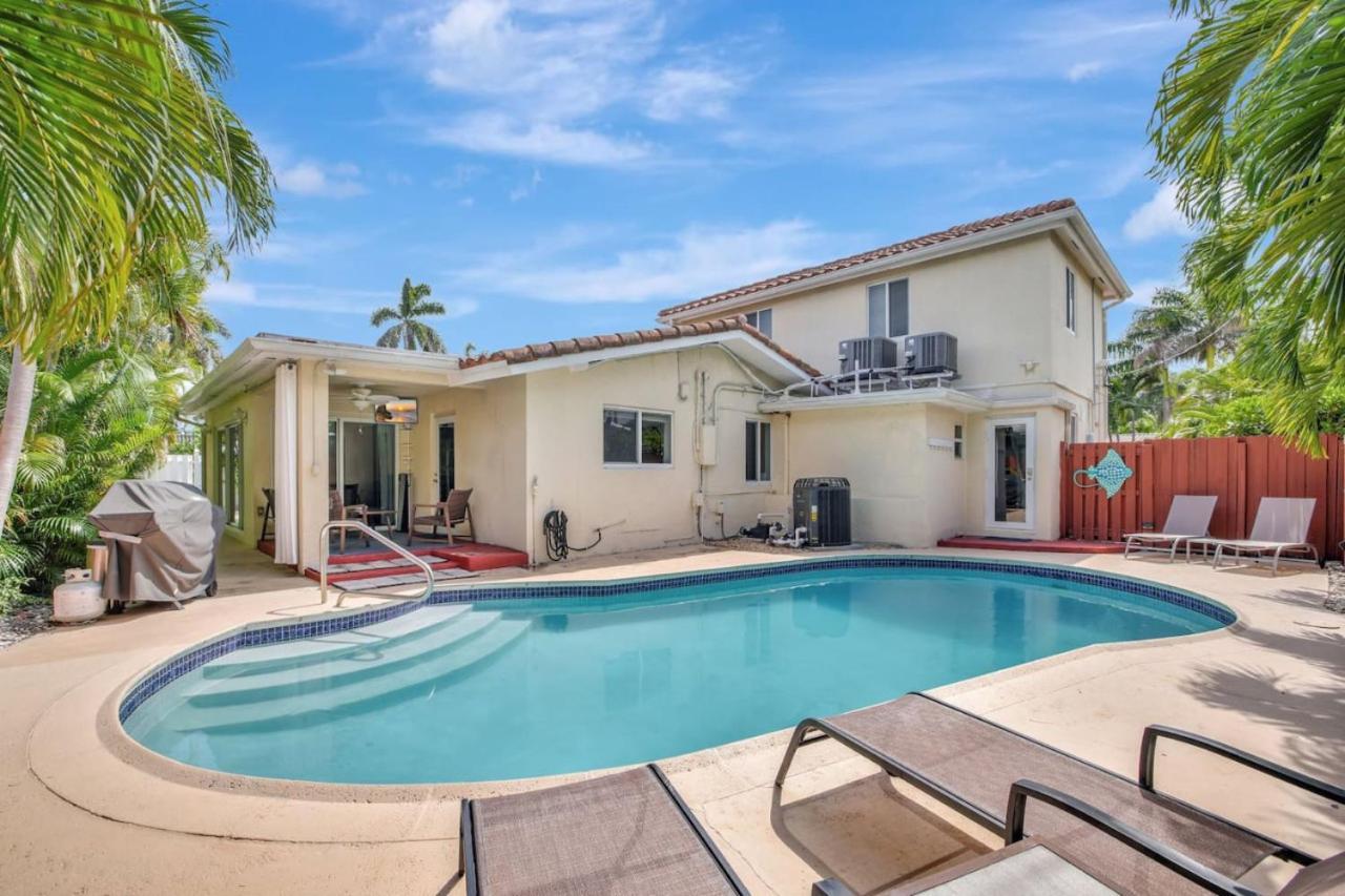 Stylish 2br 3ba With Heated Pool Walkable Holiday home Fort Lauderdale